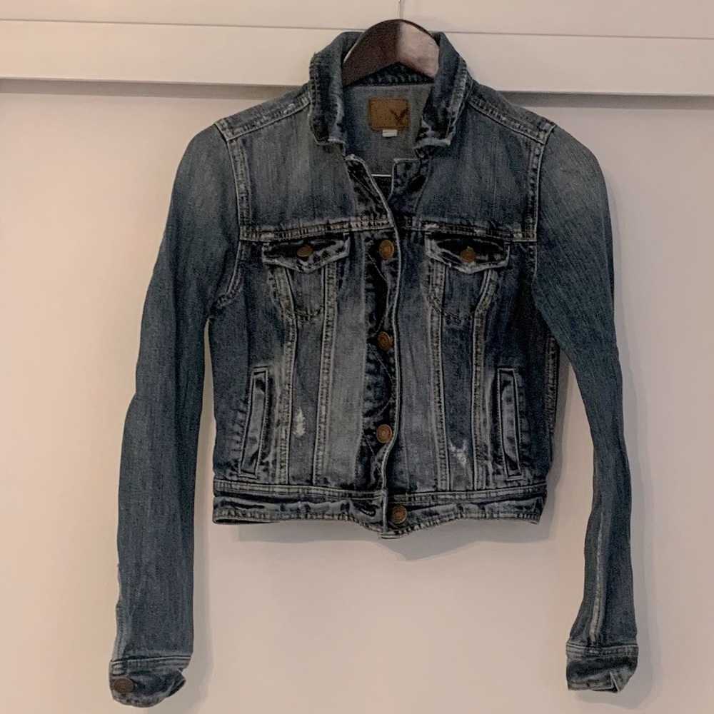 American Eagle distressed jean jacket